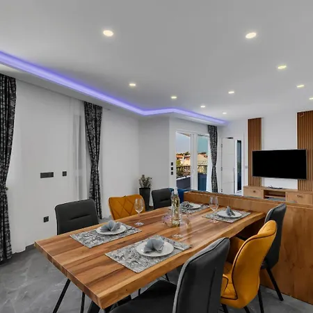 Luxury Karigo Μακάρσκα