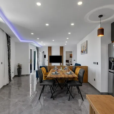 Luxury Karigo * Μακάρσκα