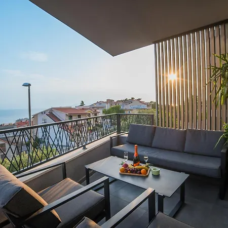 Luxury Karigo Διαμέρισμα *
