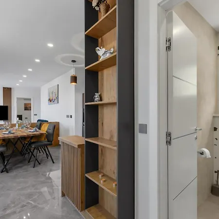 Luxury Karigo Lejlighed