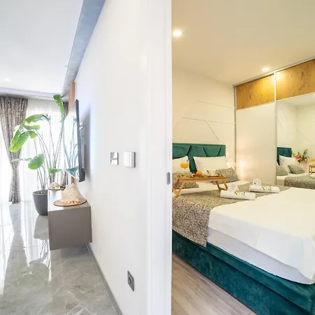 Luxury Karigo Apartamento Makarska
