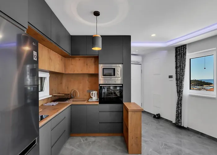 Luxury Karigo Makarska
