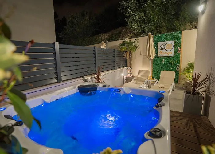 Luxury Karigo
