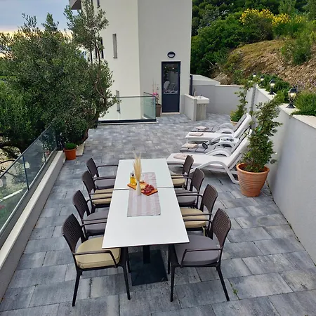 Luxury Karigo Apartman Makarska